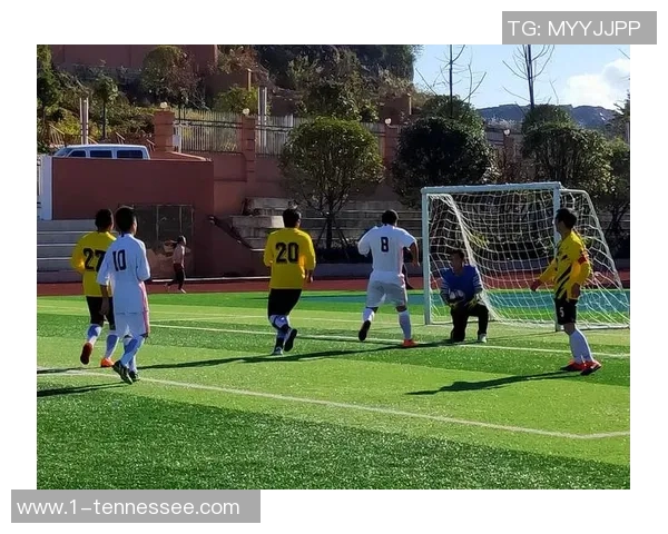 唐诗意境映绿茵豪情描写古典诗意与当代足球巨星风采