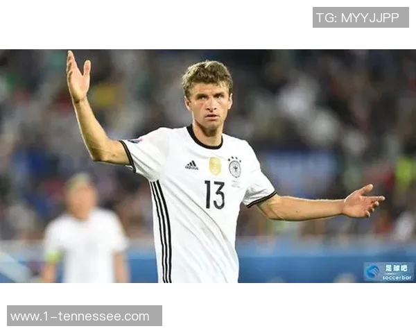 德国足球点球大师穆勒的辉煌历史与赛场成就分析 德国足球点球大师穆勒的辉煌历史与赛场成就分析